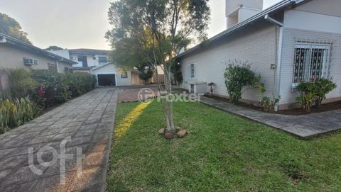Image 11 - 819772