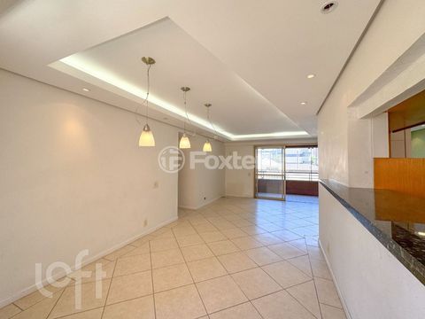 Image 12 - 819786