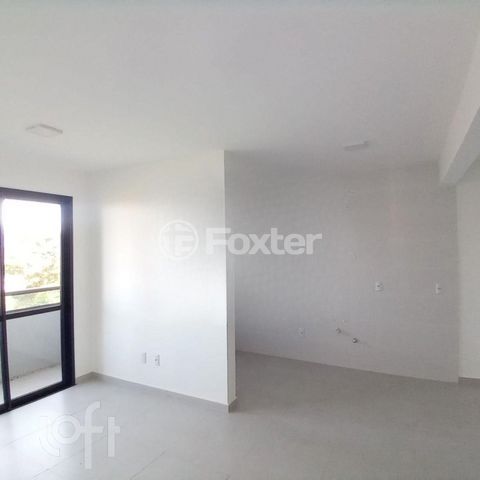 Image 19 - 819845