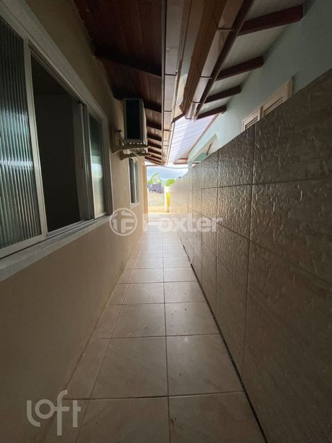 Image 3 - 820003