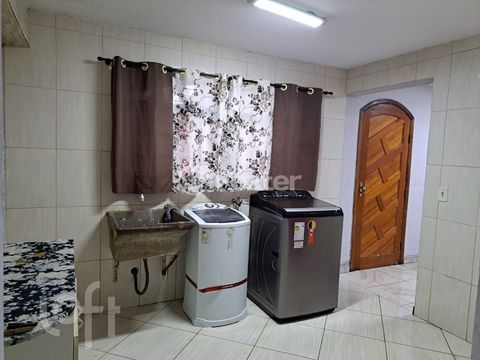 Image 3 - 821022