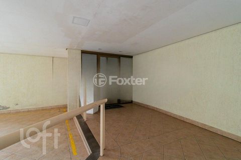 Image 3 - 821050