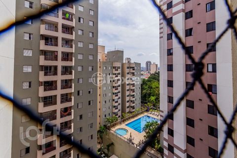Image 5 - 821083