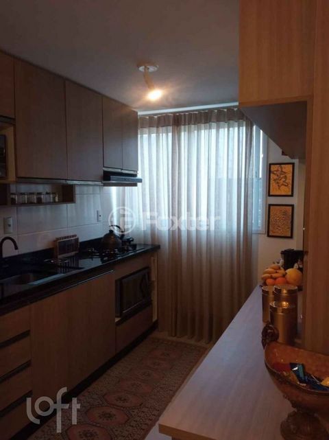 Image 6 - 821277