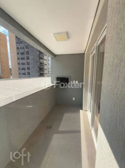 Image 6 - 821390