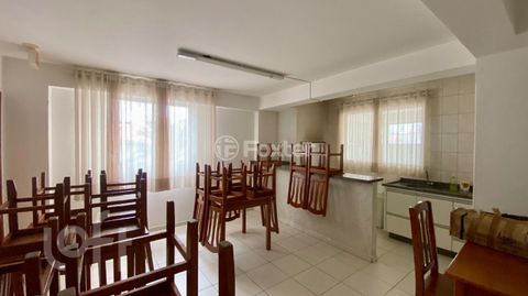 Image 19 - 821681
