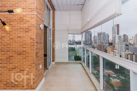 Image 5 - 822552