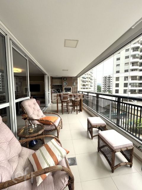 Image 0 - 822725