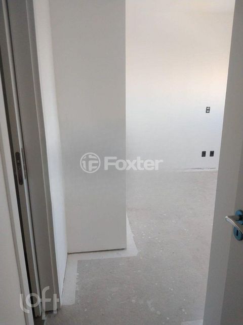 Image 7 - 822948