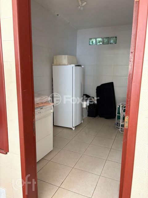 Image 7 - 822990