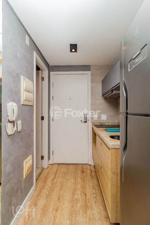 Image 7 - 823003
