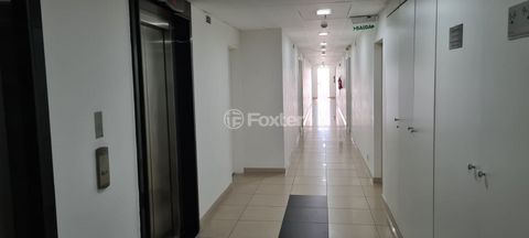 Image 7 - 823618