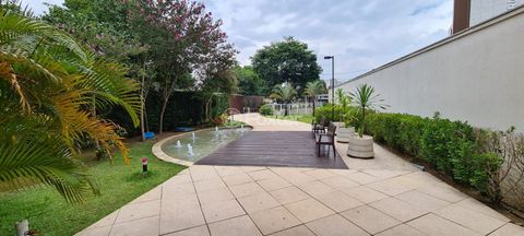Image 13 - 823618
