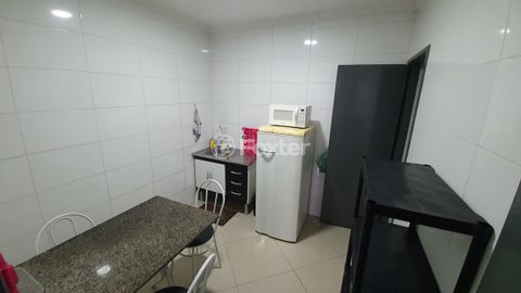 Image 7 - 823843