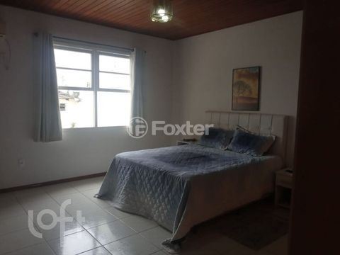 Image 7 - 824426