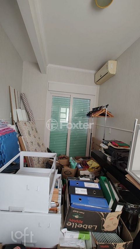 Image 8 - 824438