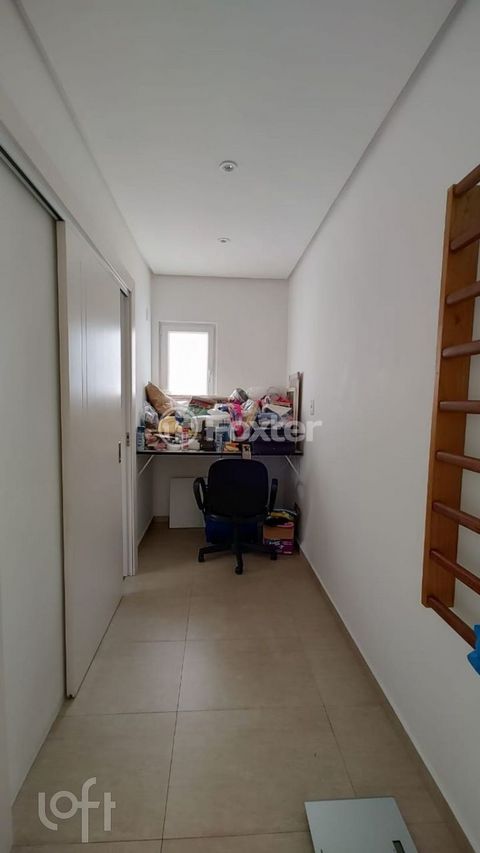Image 4 - 824438
