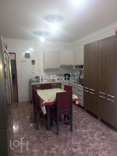 Image 6 - 824829