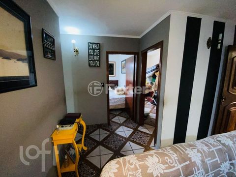 Image 4 - 825014