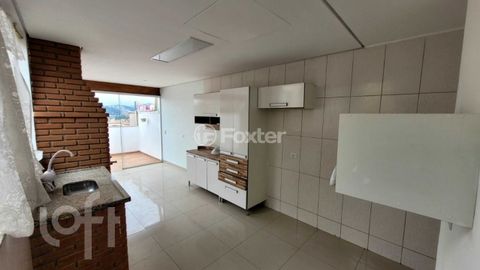 Image 9 - 825049