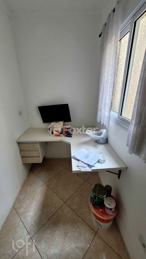 Image 3 - 825049