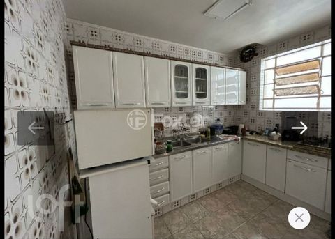 Image 4 - 825131