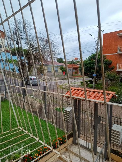 Image 8 - 825190