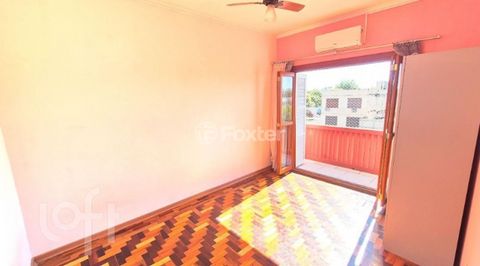 Image 8 - 825215