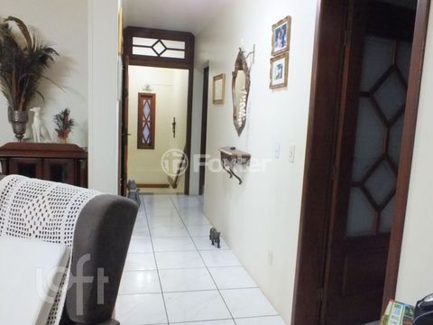 Image 9 - 825263