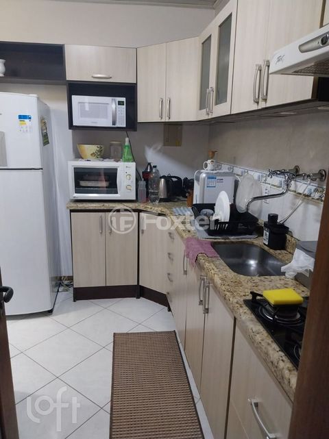 Image 4 - 825647
