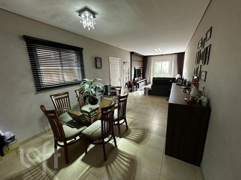 Image 4 - 825777