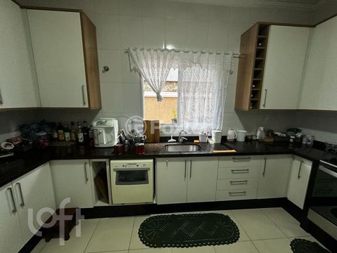 Image 7 - 825777