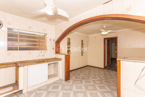 Image 3 - 825779