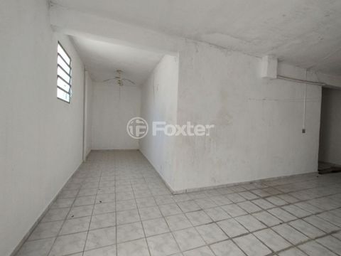 Image 19 - 825869