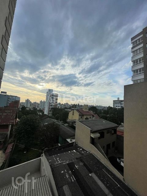 Image 10 - 826189