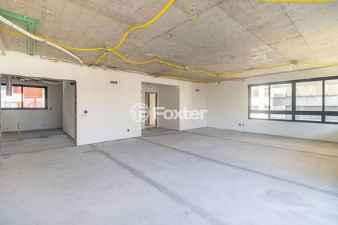 Image 3 - 826305