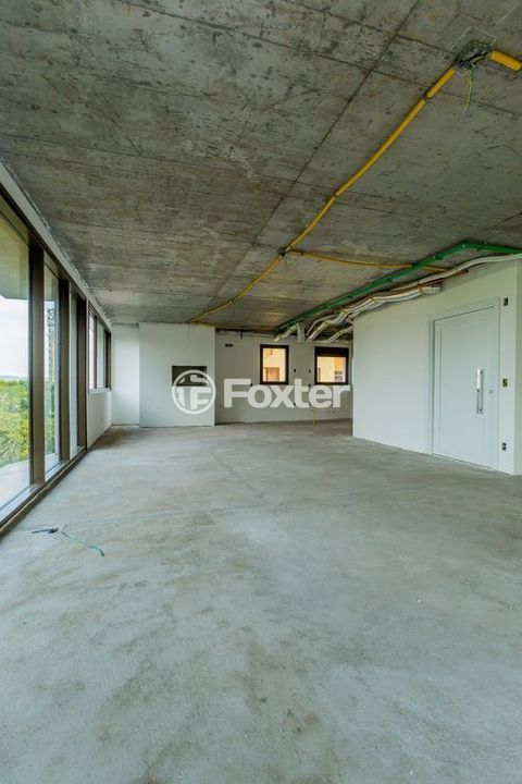 Image 4 - 826356