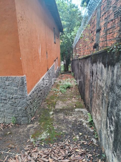 Image 10 - 826407