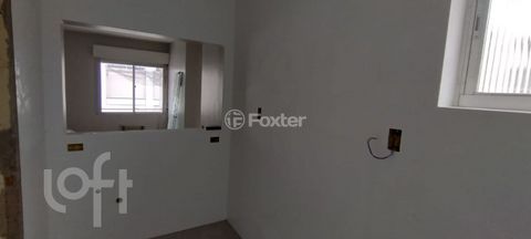 Image 4 - 826517