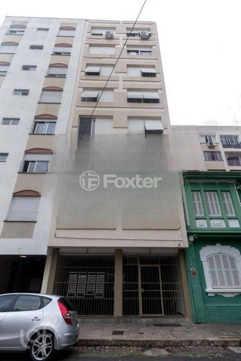 Image 3 - 826698