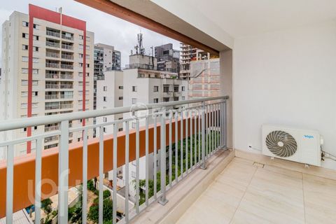 Image 8 - 826699