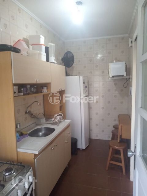 Image 4 - 826730