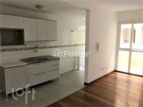 Image 3 - 826738