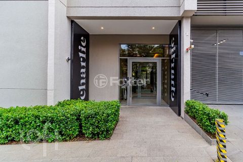 Image 16 - 826797