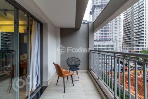 Image 9 - 826802
