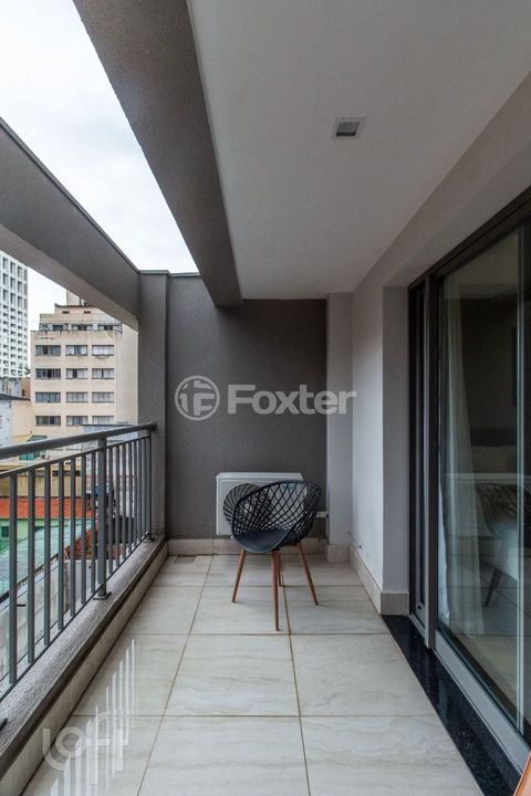 Image 7 - 826802