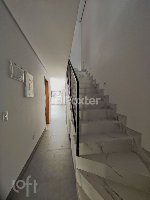 Image 7 - 826899