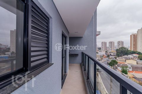 Image 8 - 826948