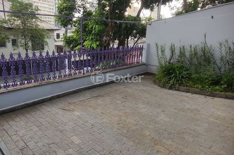 Image 5 - 826957