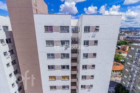 Image 7 - 827043